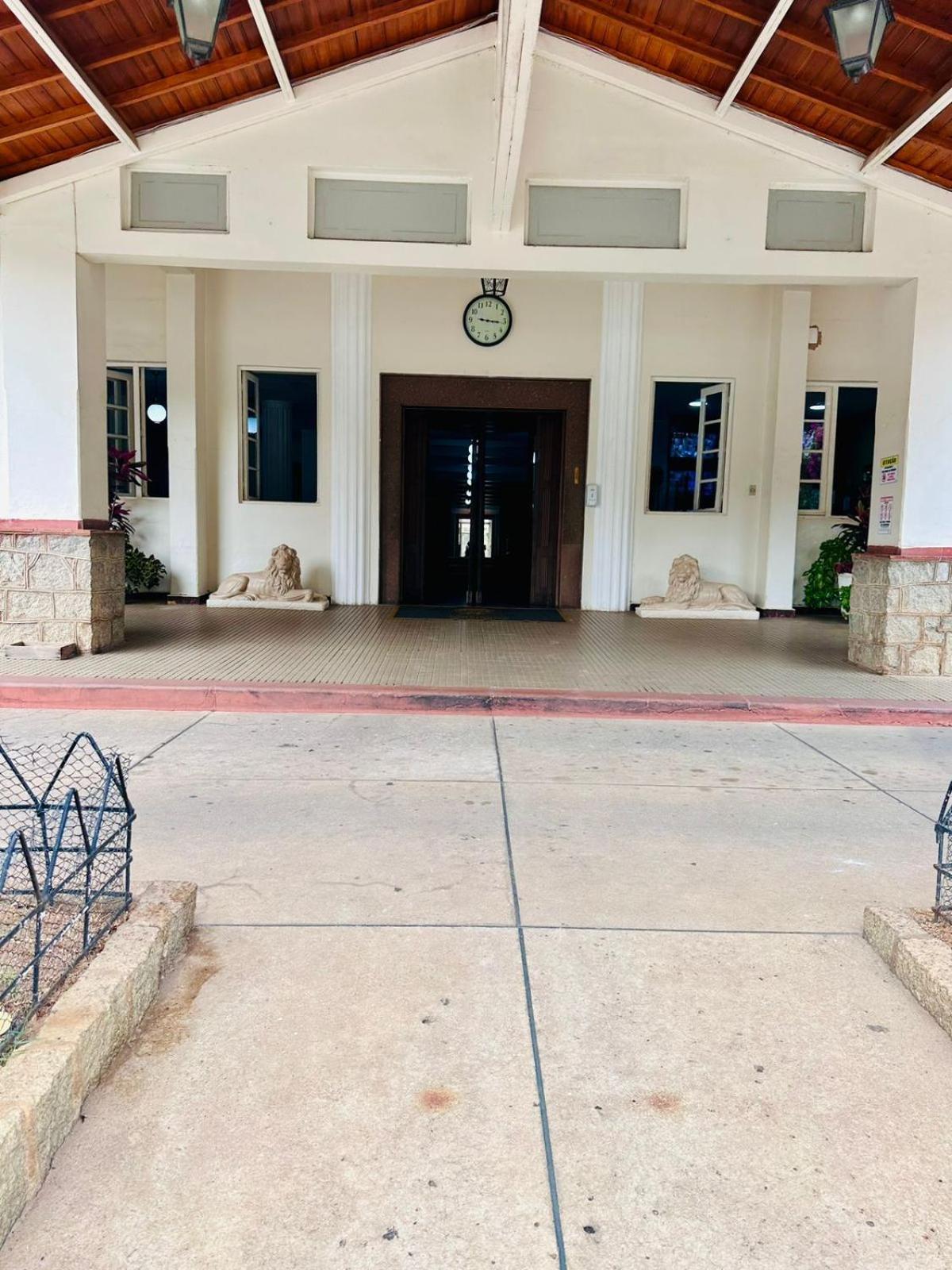 Apartamento Condominio Quisisana Centro Pocos De Caldas Lazer Completo, Uma Estrutura De Resort Poços de Caldas Exterior foto